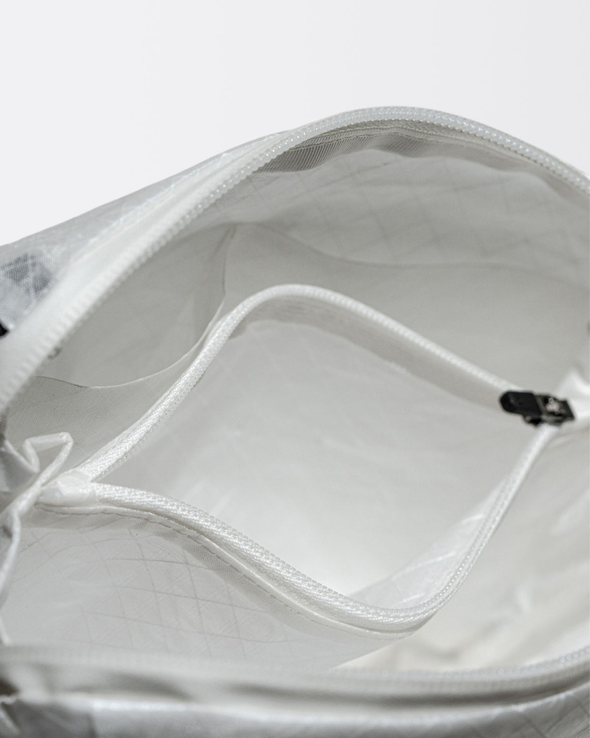 FAR Clamshell