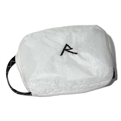 FAR Clamshell